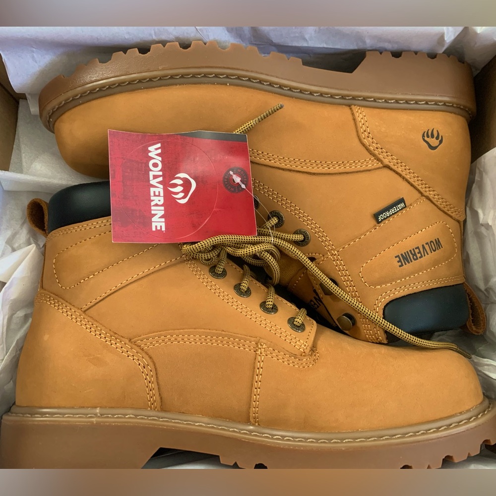 NWT Men’s Wolverine Steel Toe Waterproof Work Boots